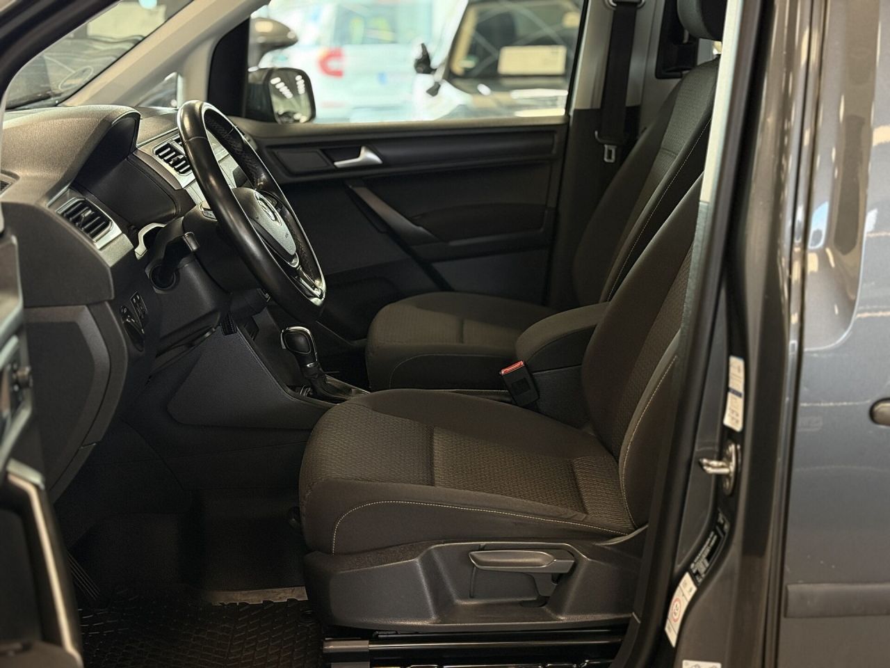 Volkswagen Caddy | 22