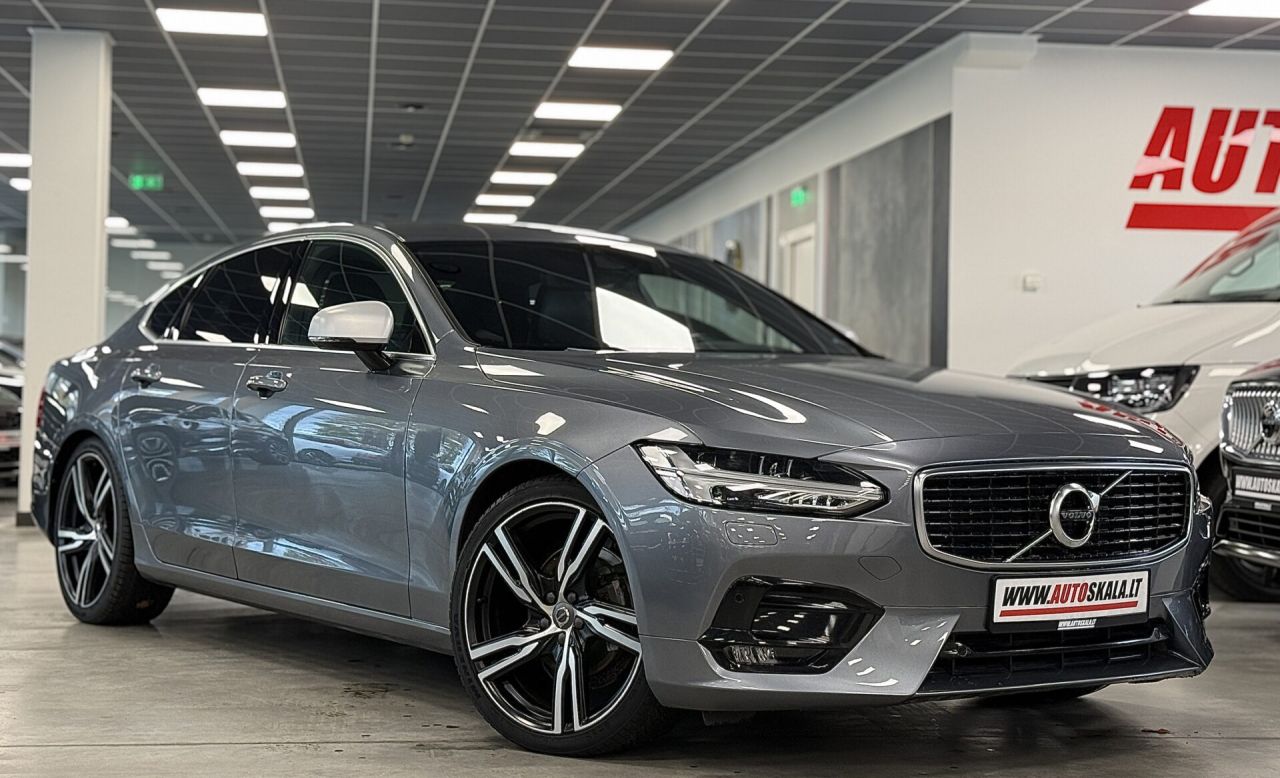 Volvo S90 | 33