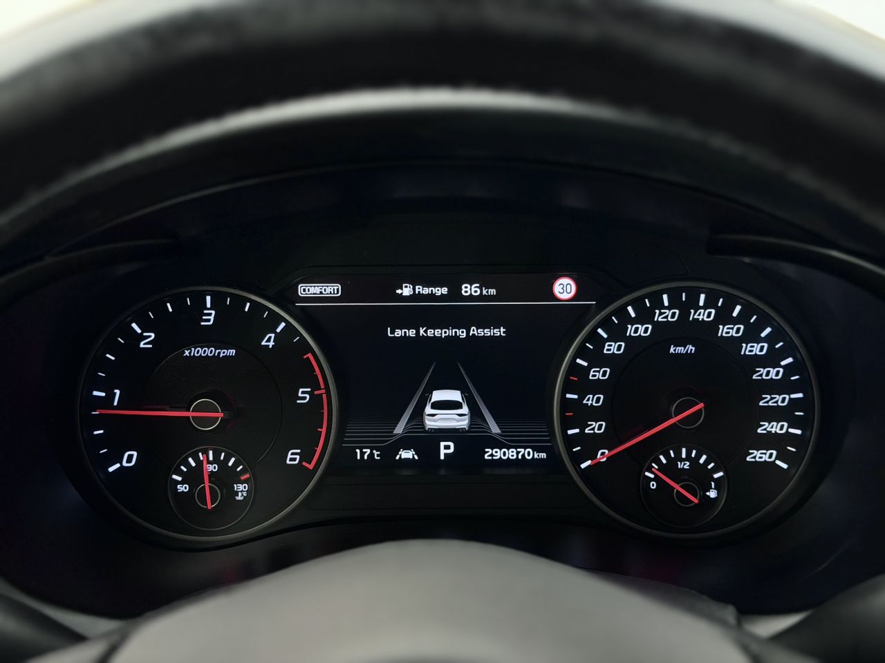 Kia Stinger | 27