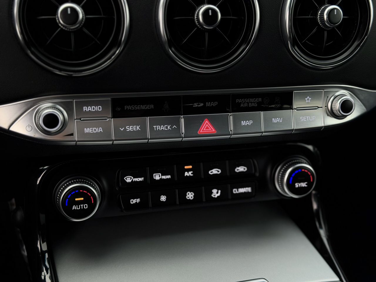 Kia Stinger | 24