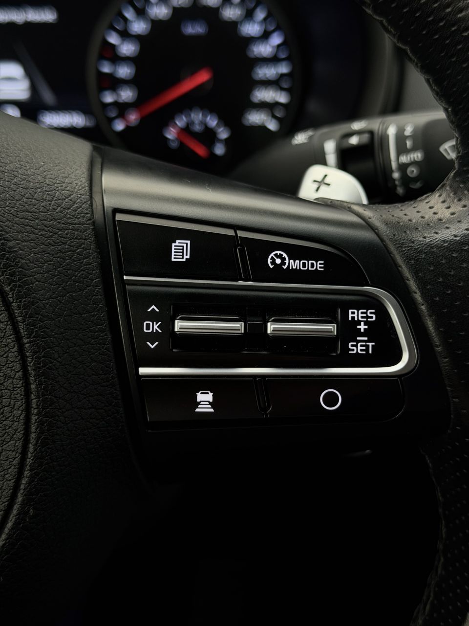 Kia Stinger | 28