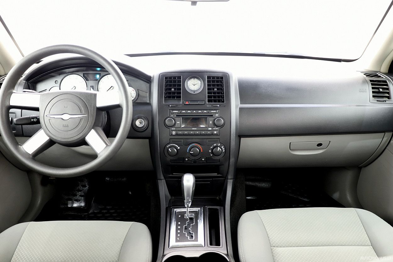 Chrysler 300 | 4