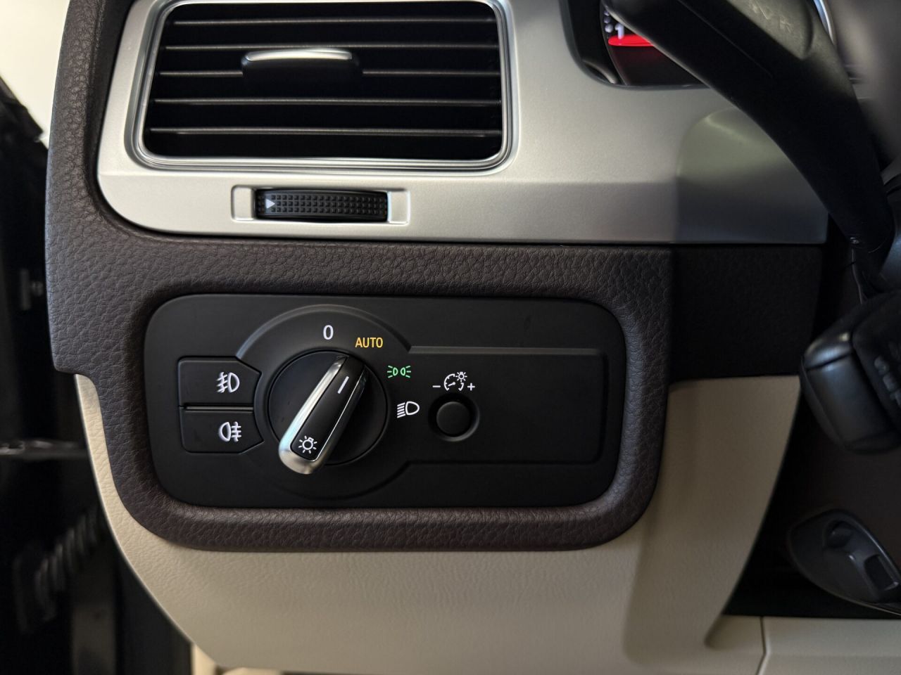 Volkswagen Touareg | 25