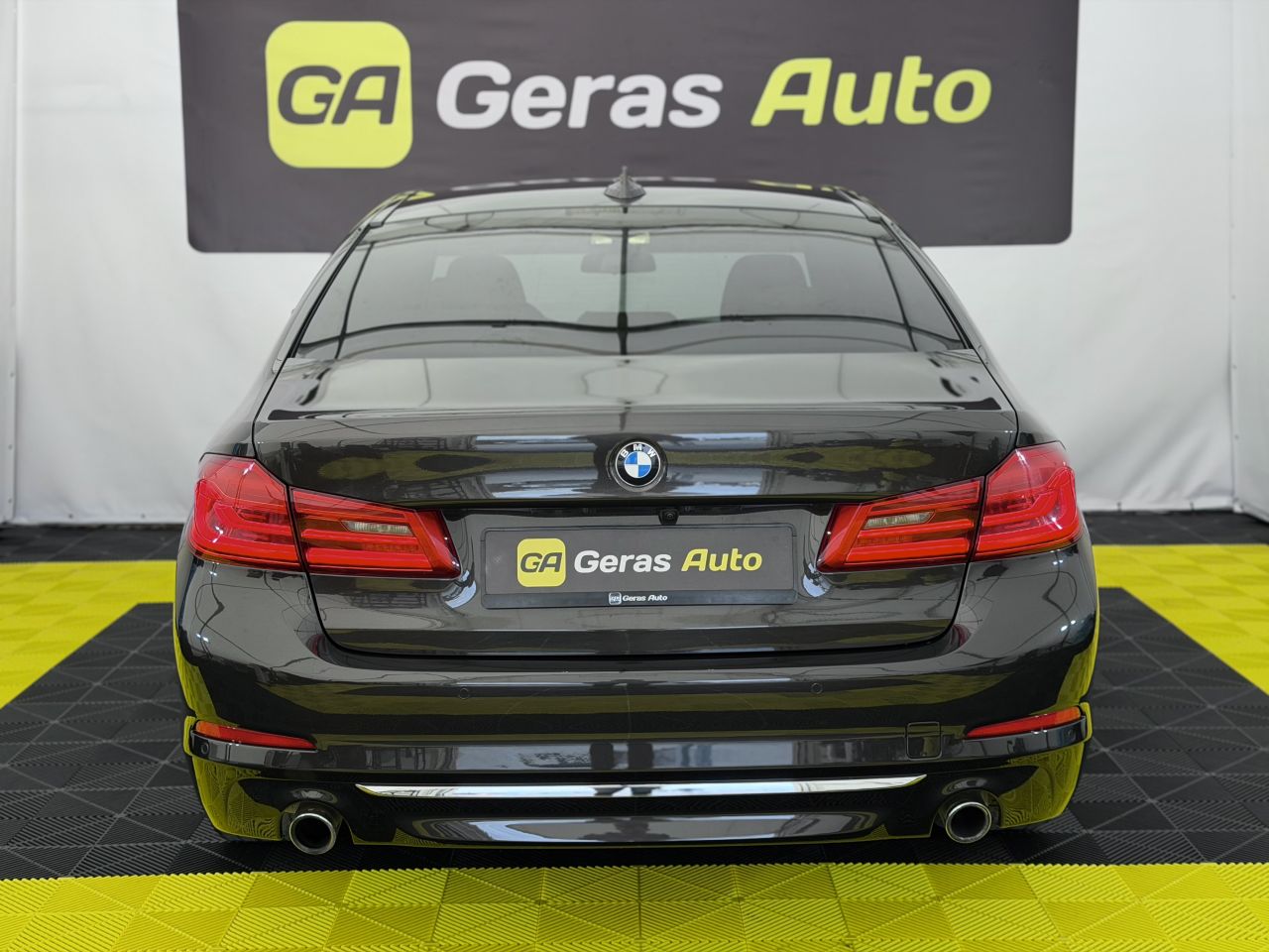 BMW 530 | 4