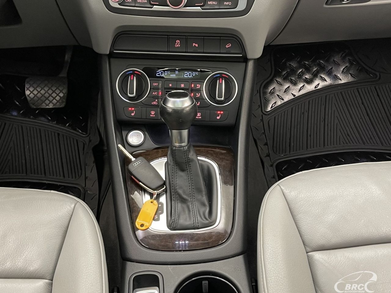 Audi Q3 | 16
