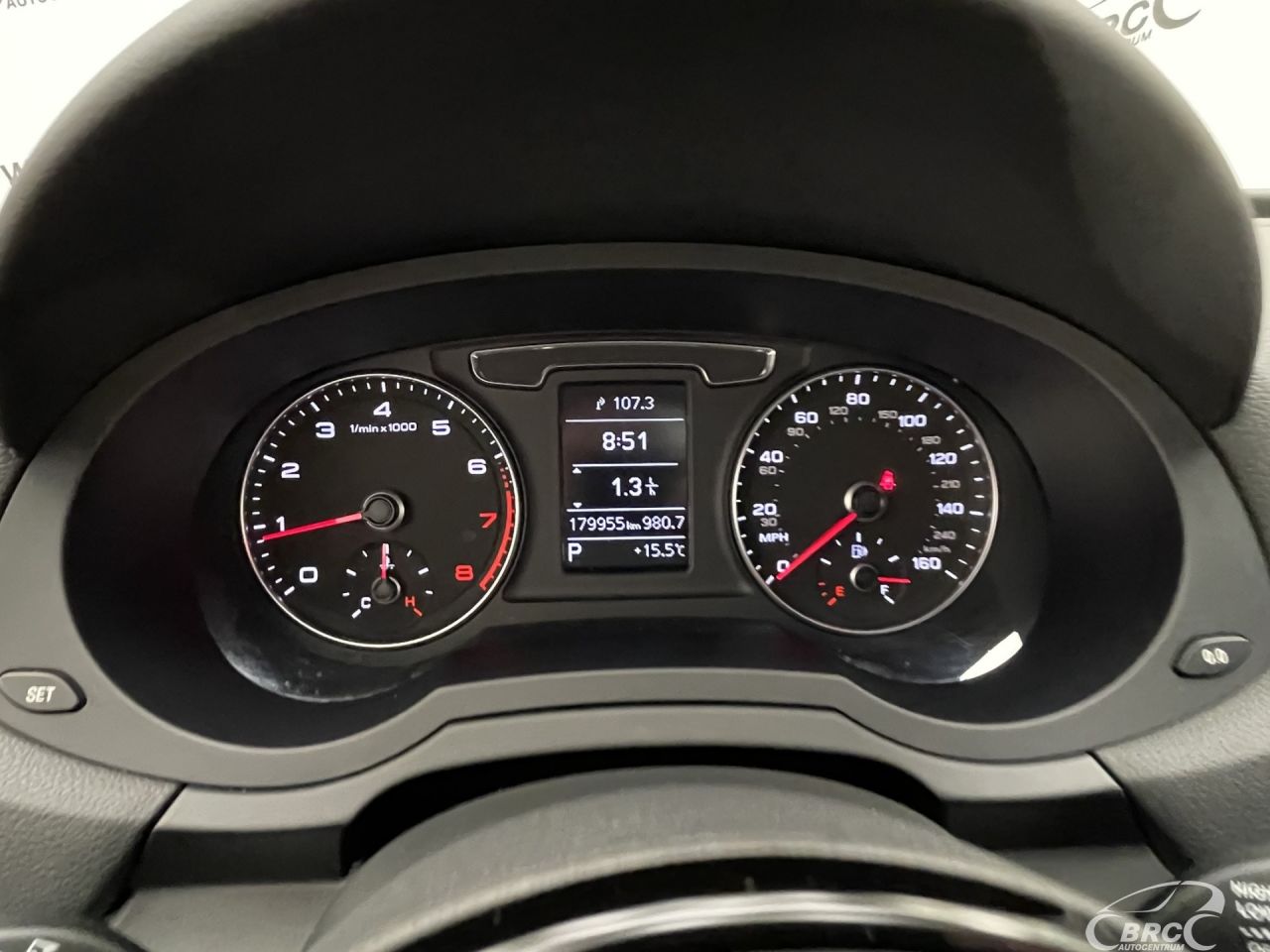 Audi Q3 | 29