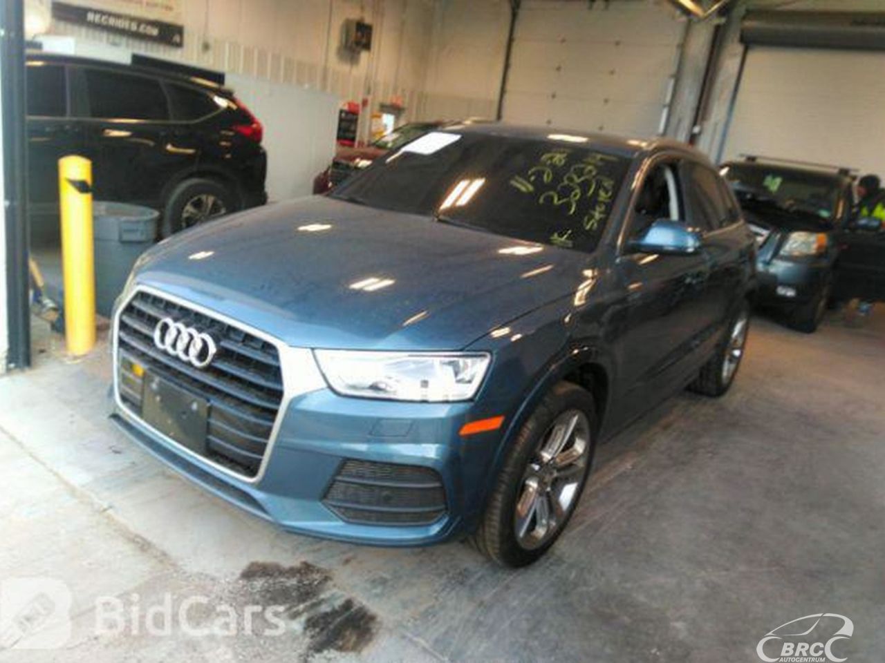 Audi Q3 | 54