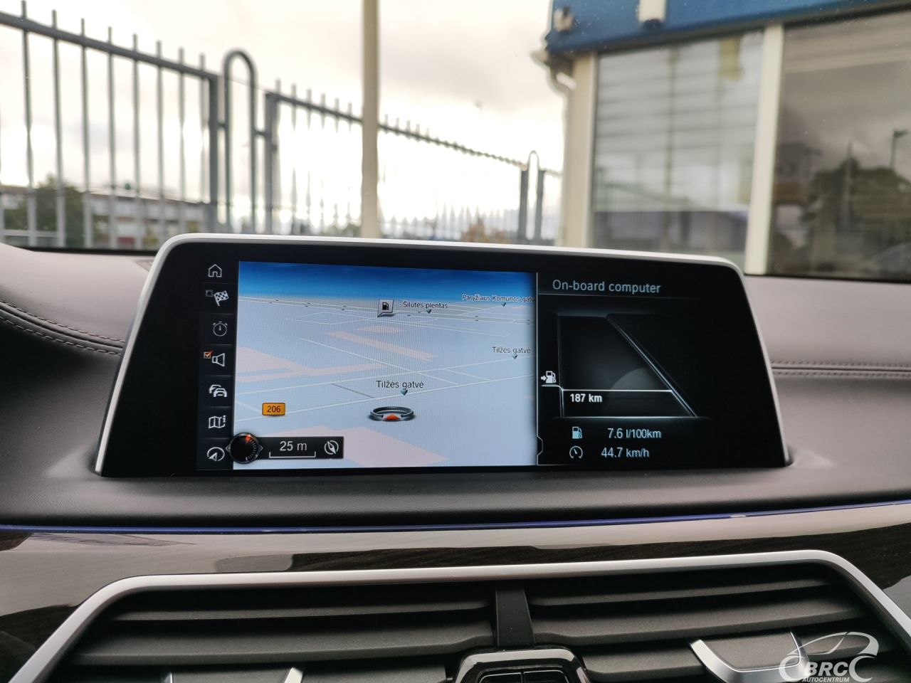BMW 740 | 42