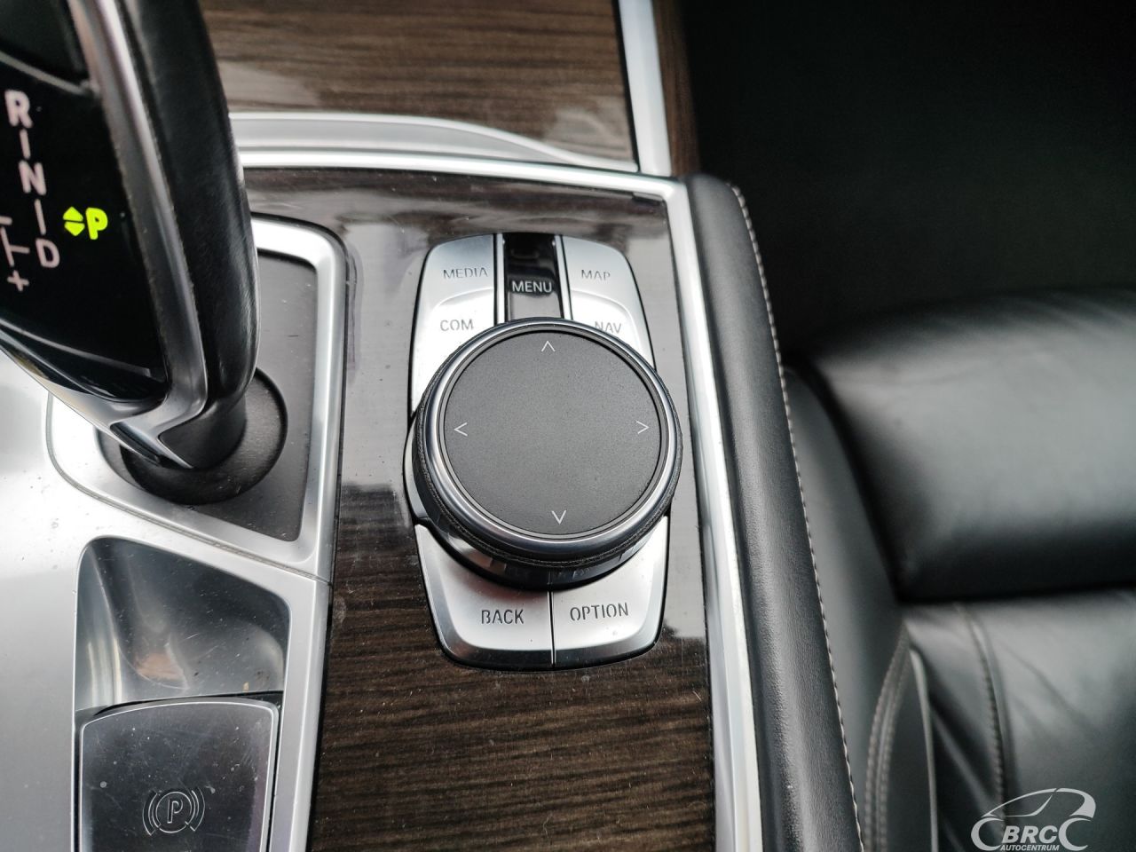 BMW 740 | 37