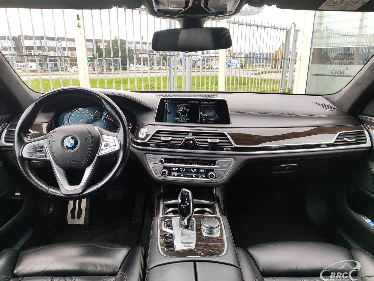 BMW 740 | 3