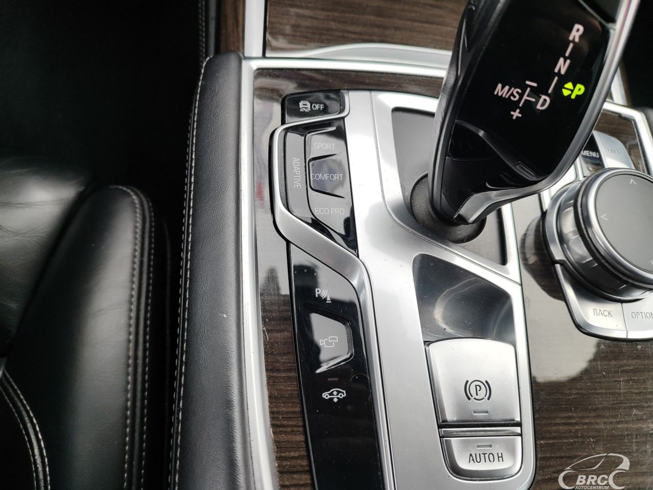 BMW 740 | 36