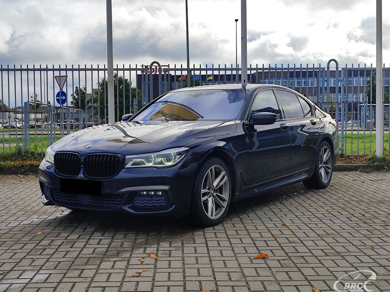BMW 740
