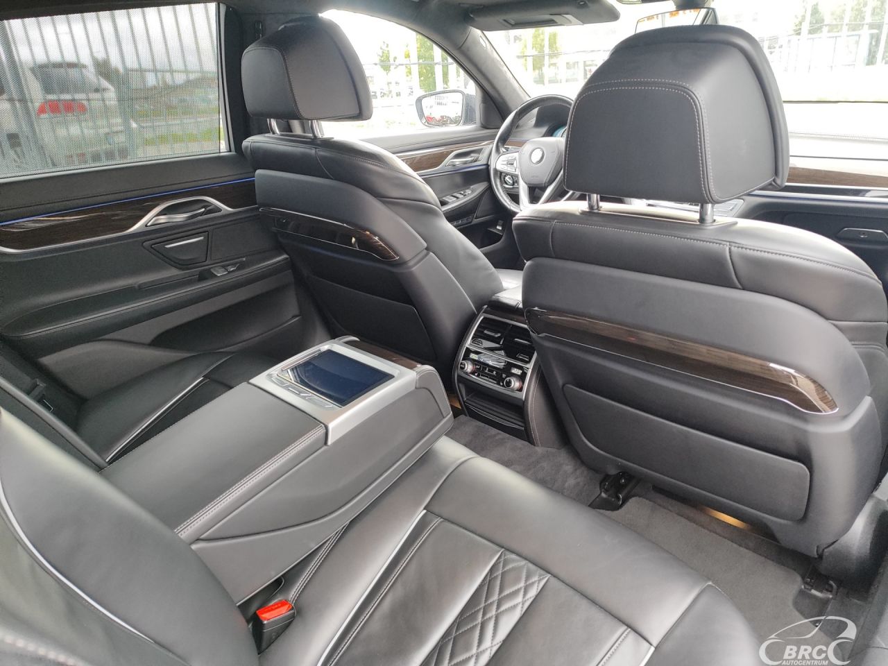 BMW 740 | 13