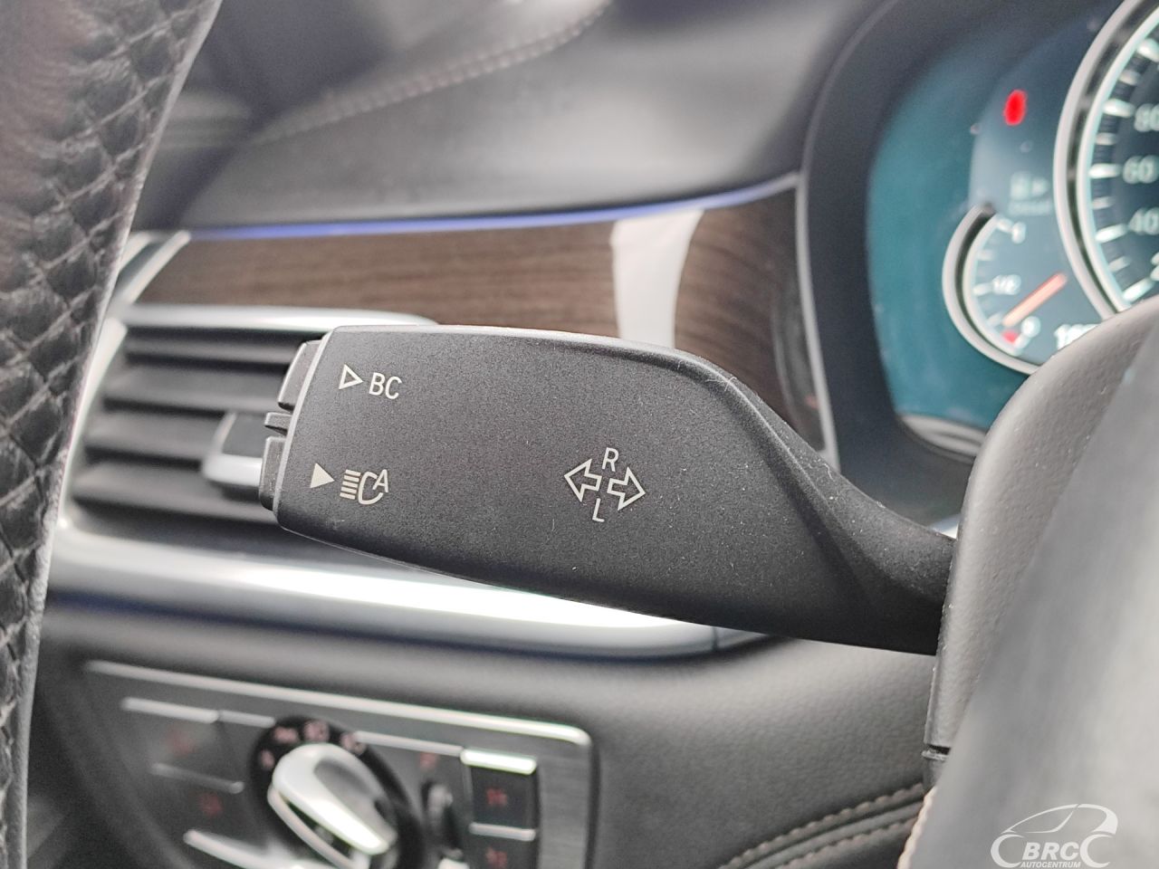 BMW 740 | 31