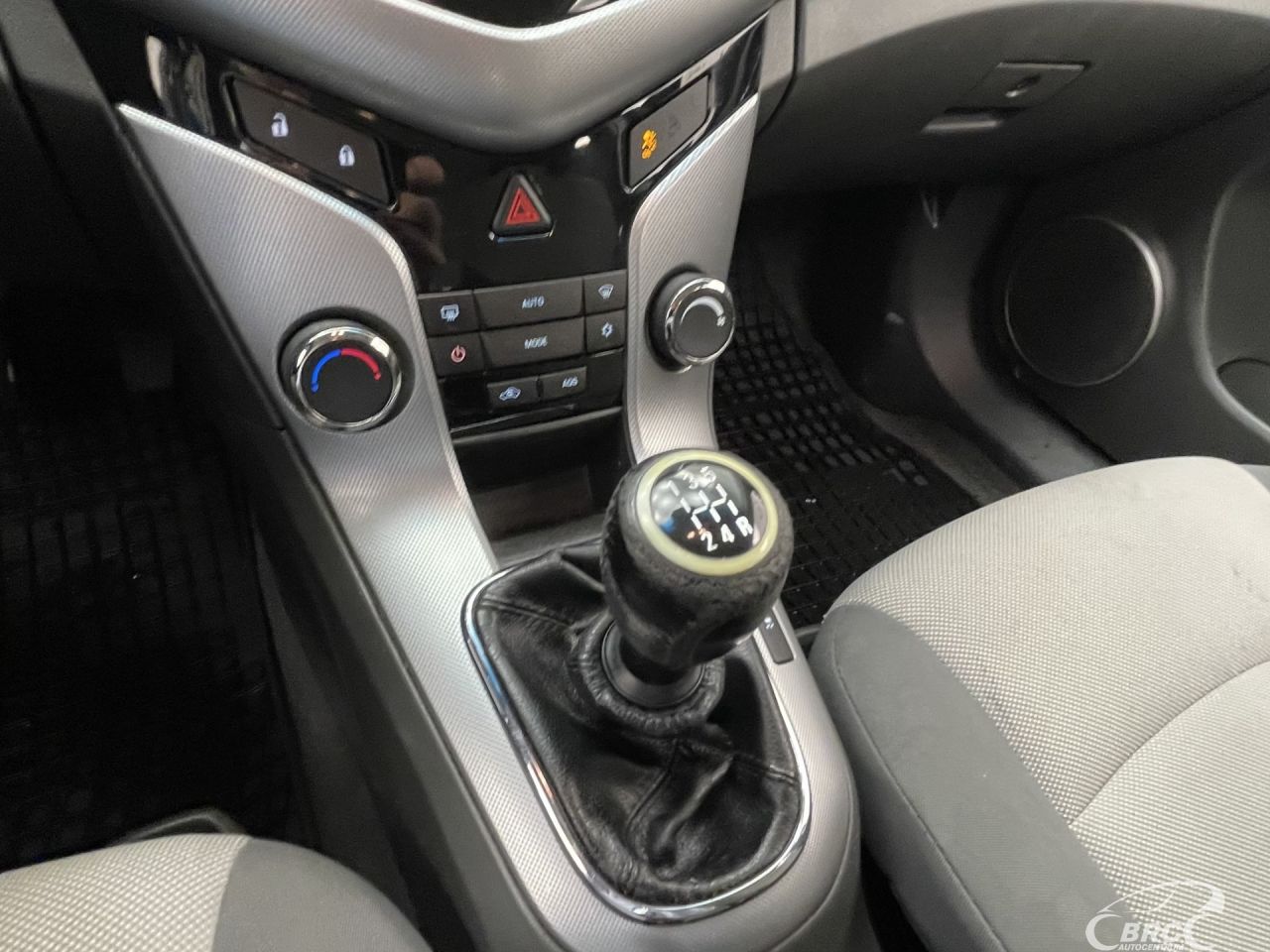 Chevrolet Cruze | 23