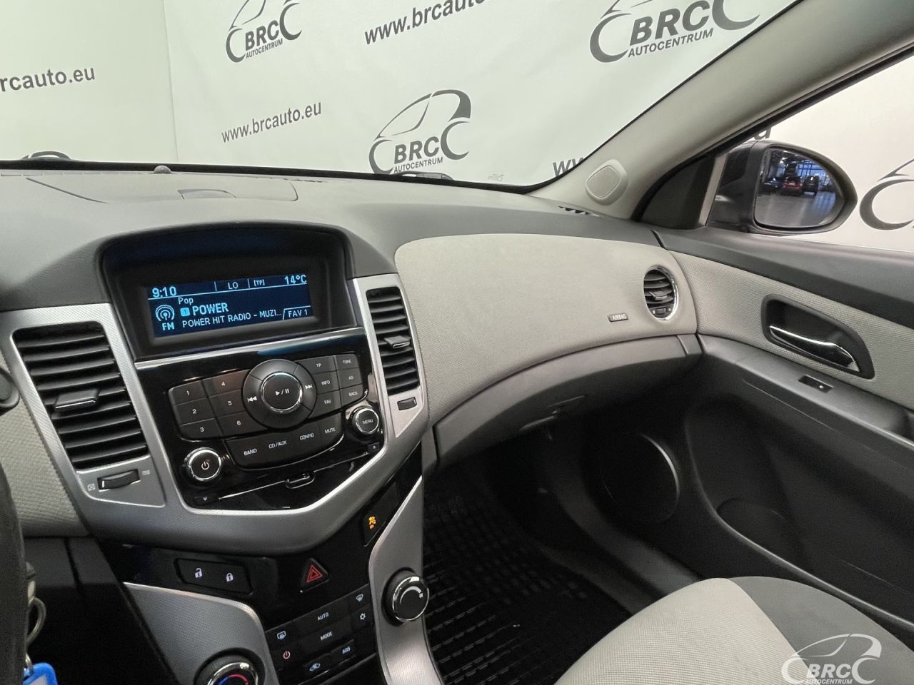 Chevrolet Cruze | 24