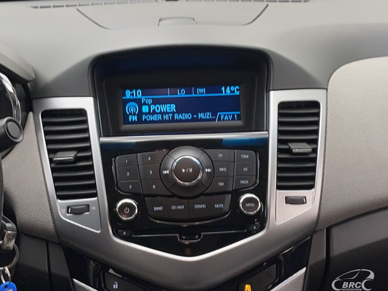 Chevrolet Cruze | 14