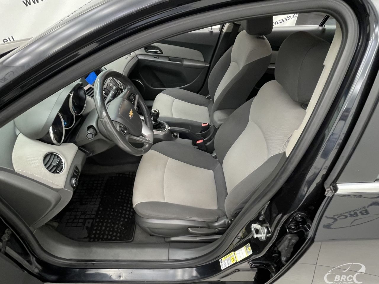 Chevrolet Cruze | 19