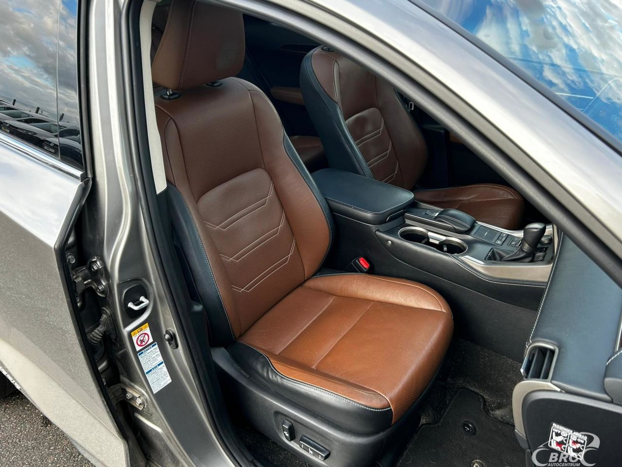 Lexus NX 300h | 9