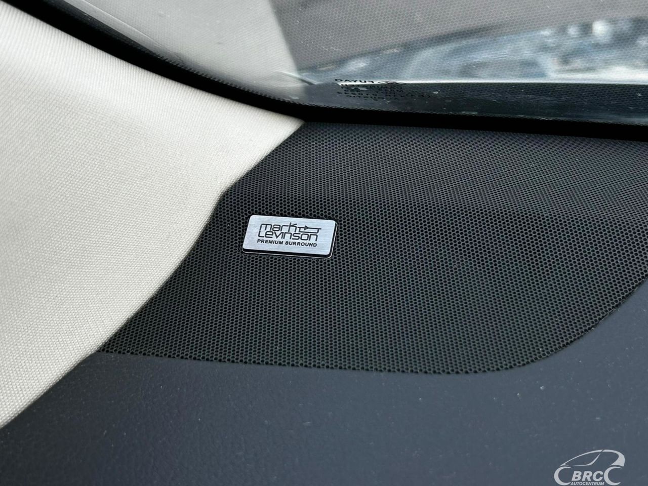 Lexus NX 300h | 28