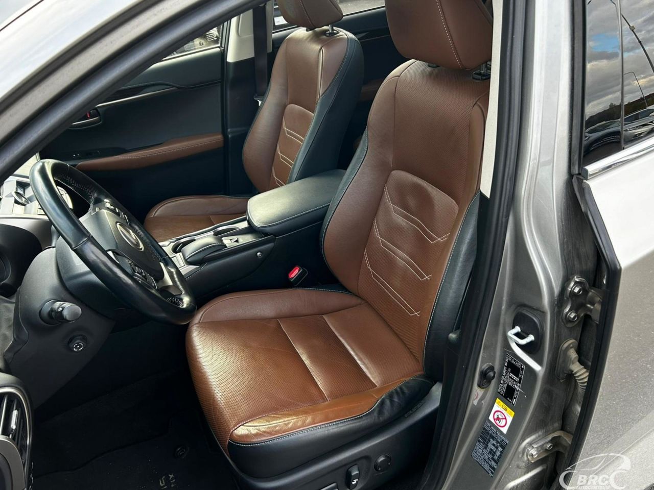 Lexus NX 300h | 8