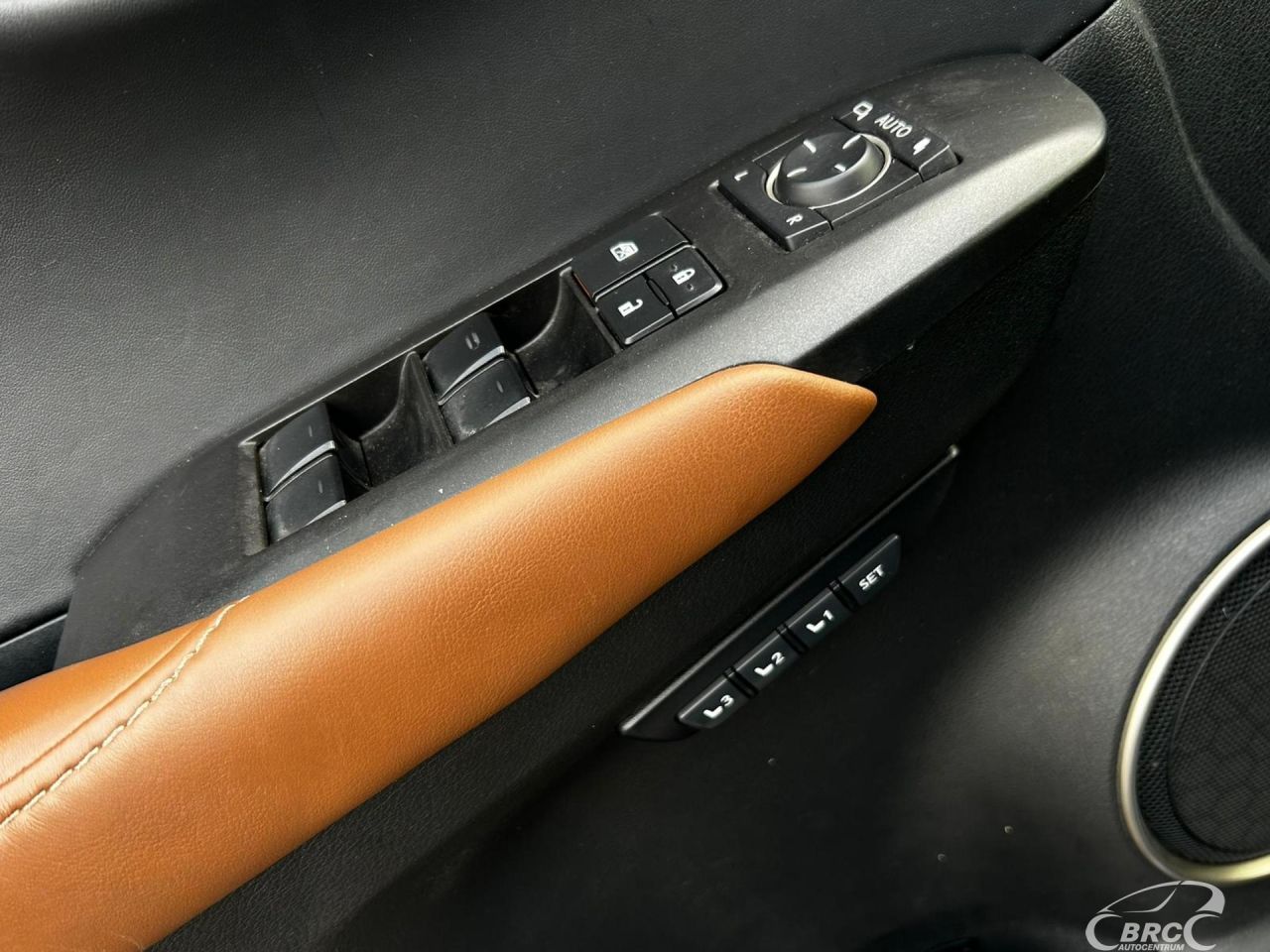 Lexus NX 300h | 21