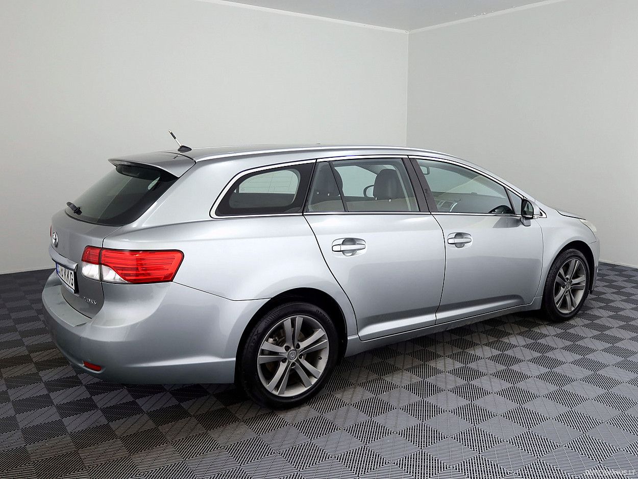 Toyota Avensis | 2