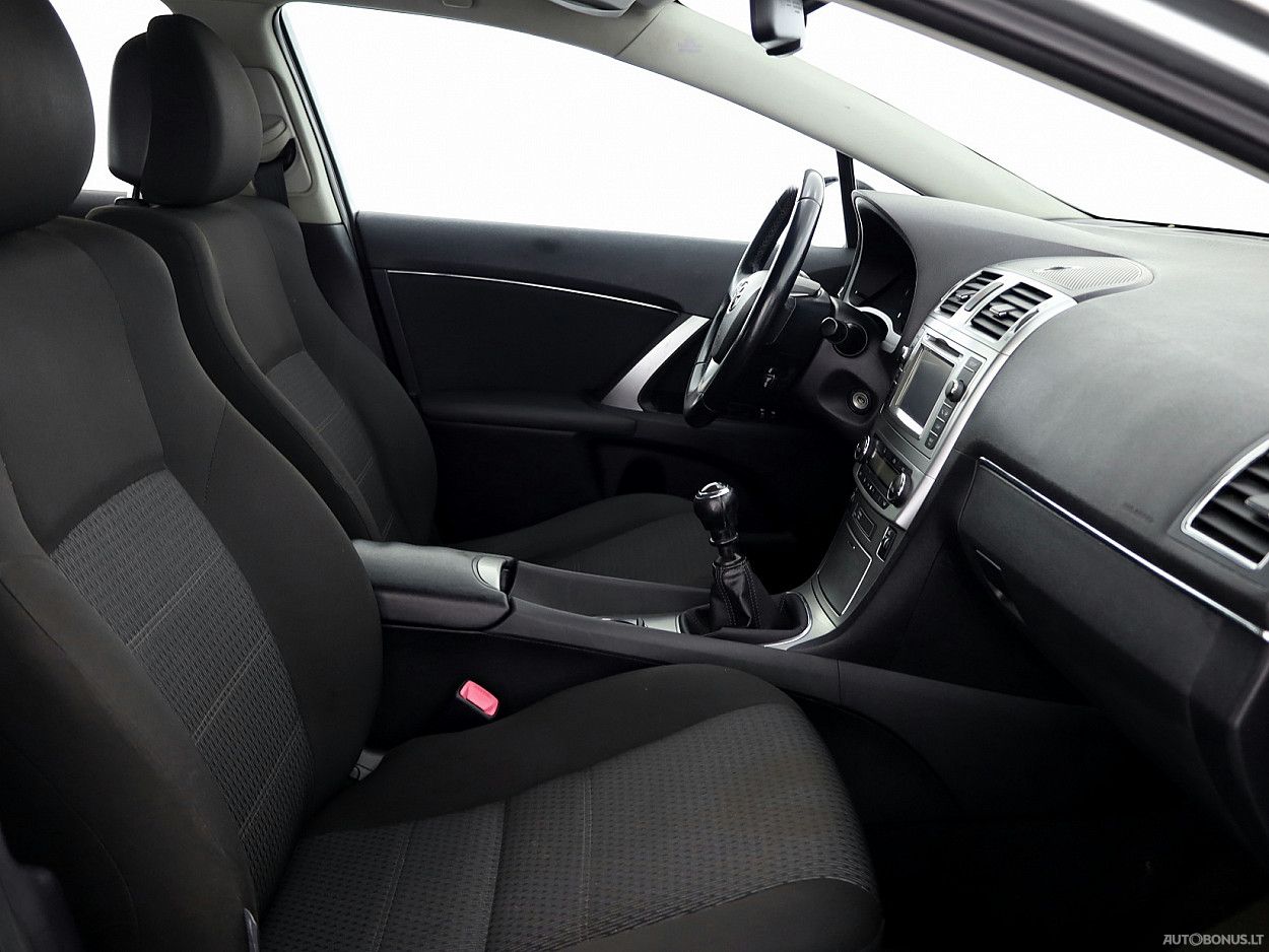 Toyota Avensis | 5
