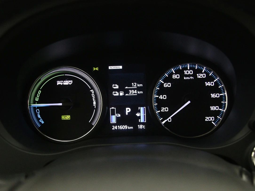 Mitsubishi Outlander | 17