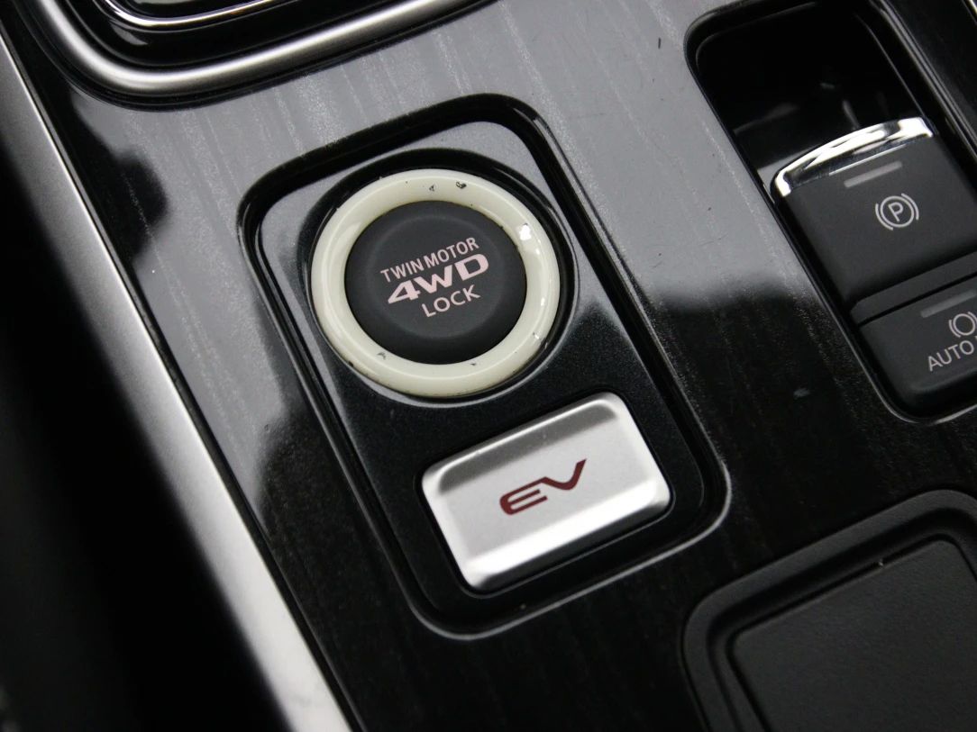 Mitsubishi Outlander | 29