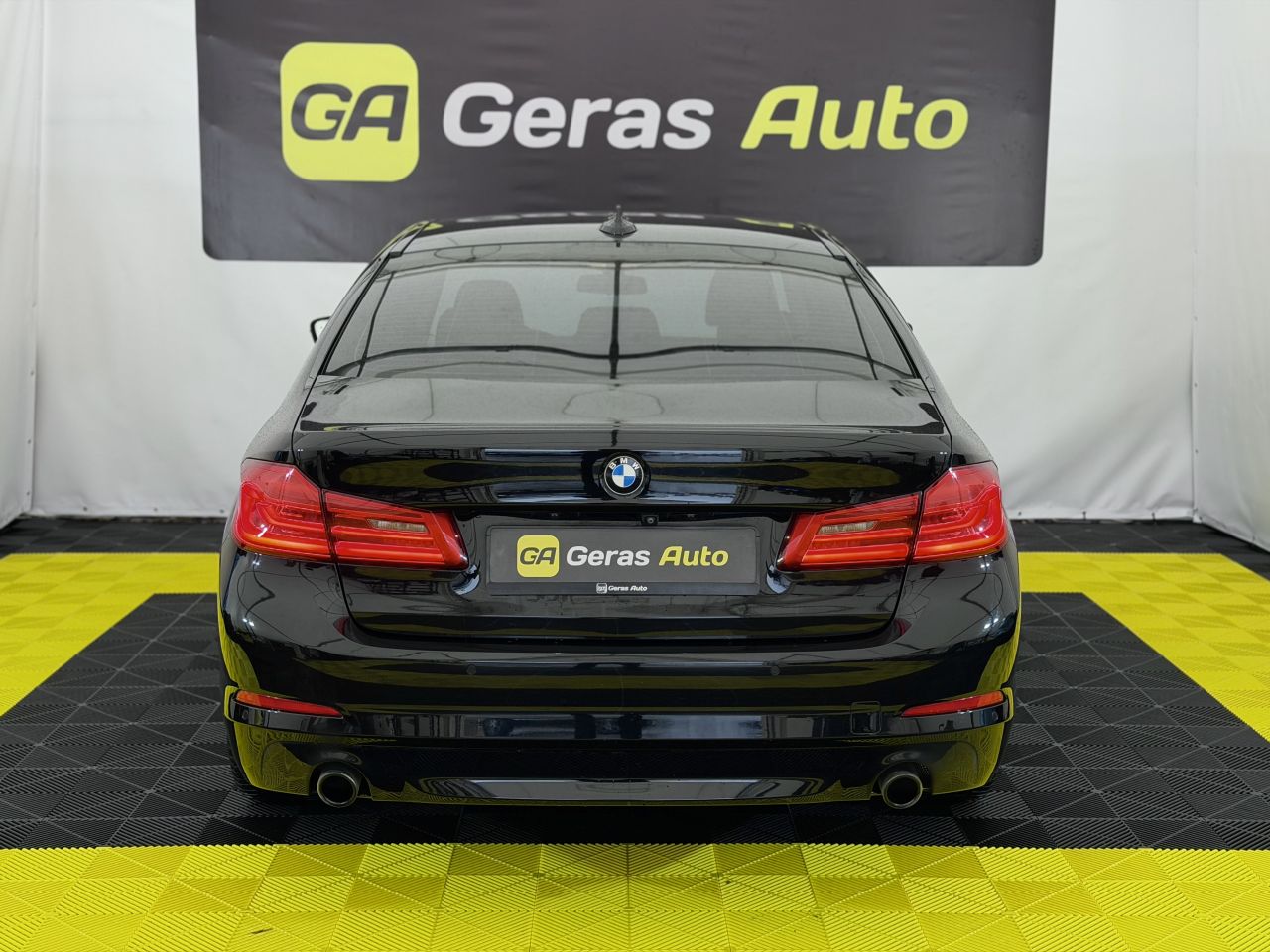 BMW 530 | 4