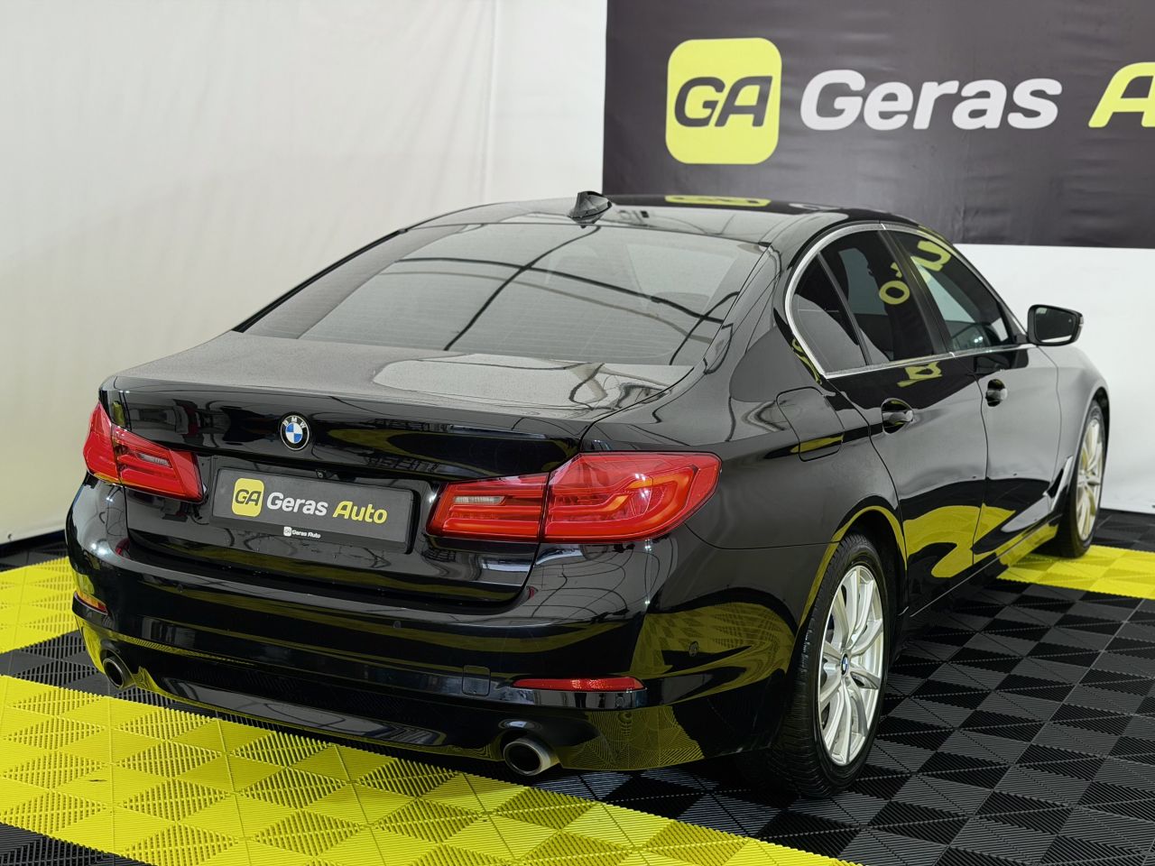 BMW 530 | 3