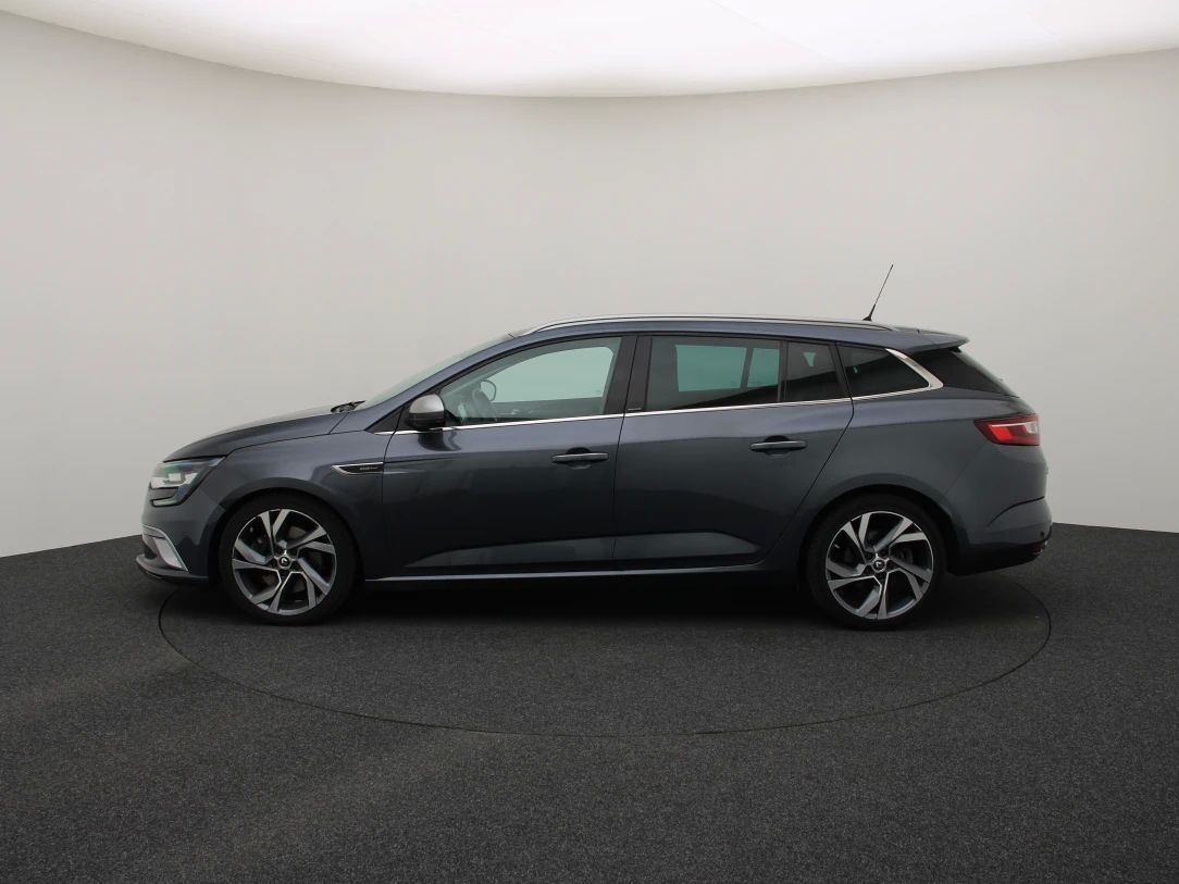 Renault Megane | 5