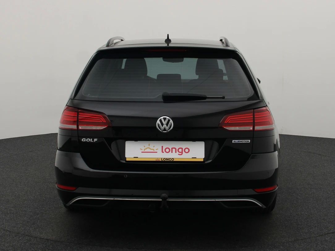 Volkswagen Golf | 4