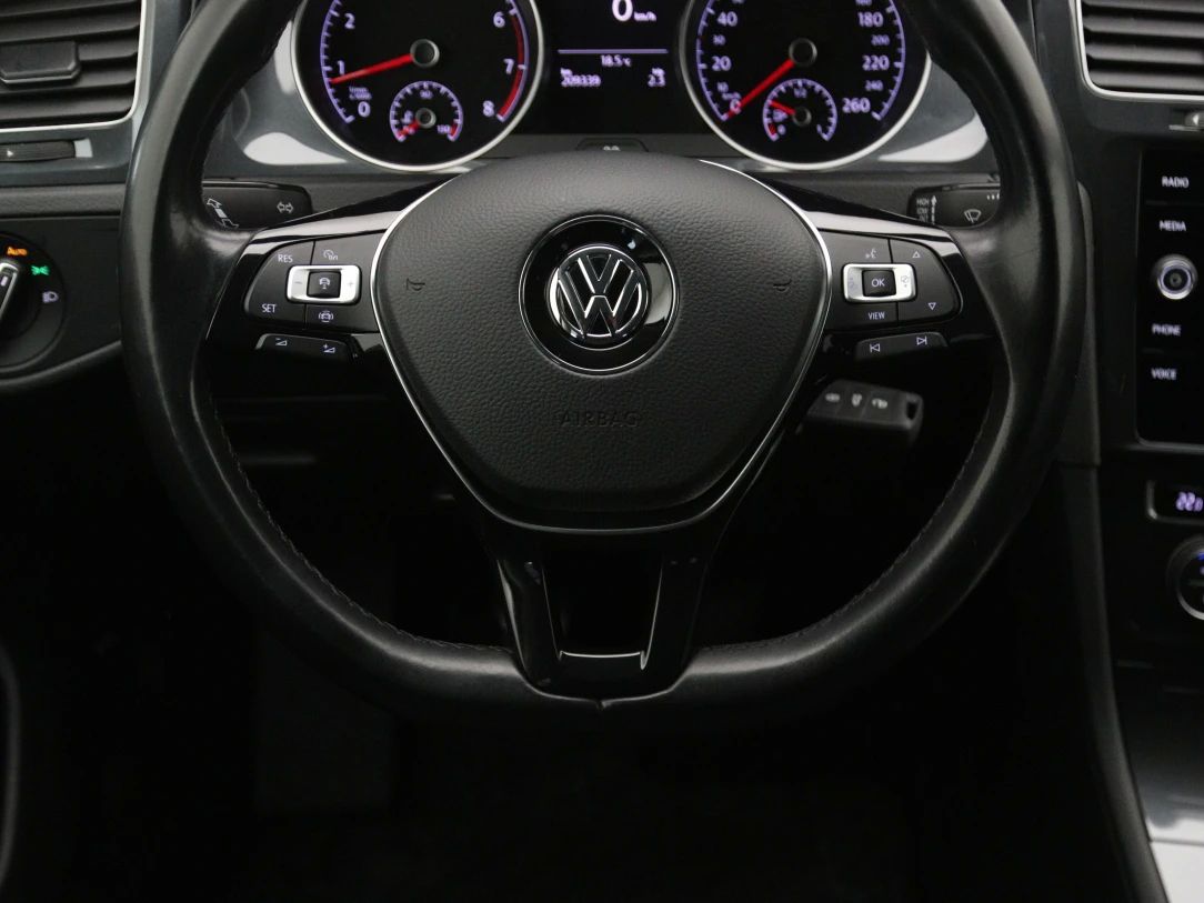 Volkswagen Golf | 16