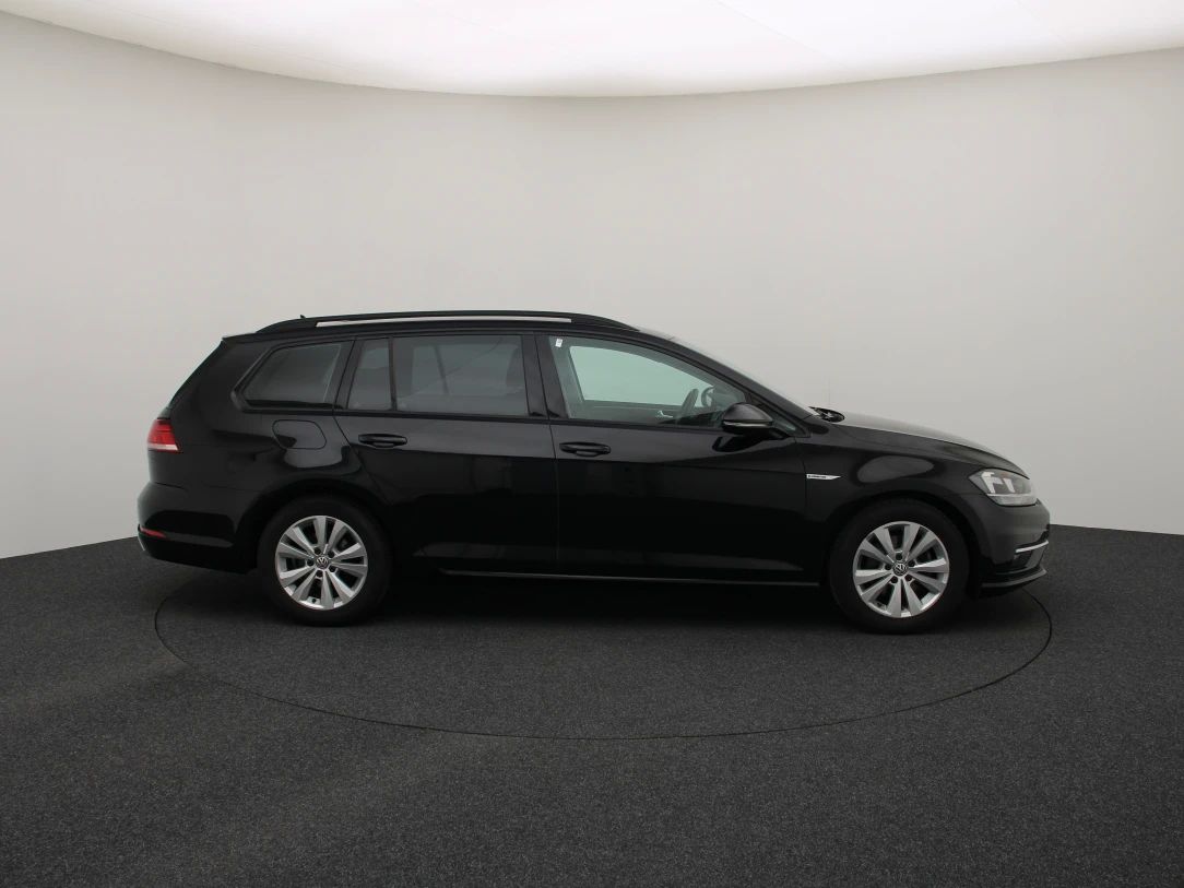 Volkswagen Golf | 8