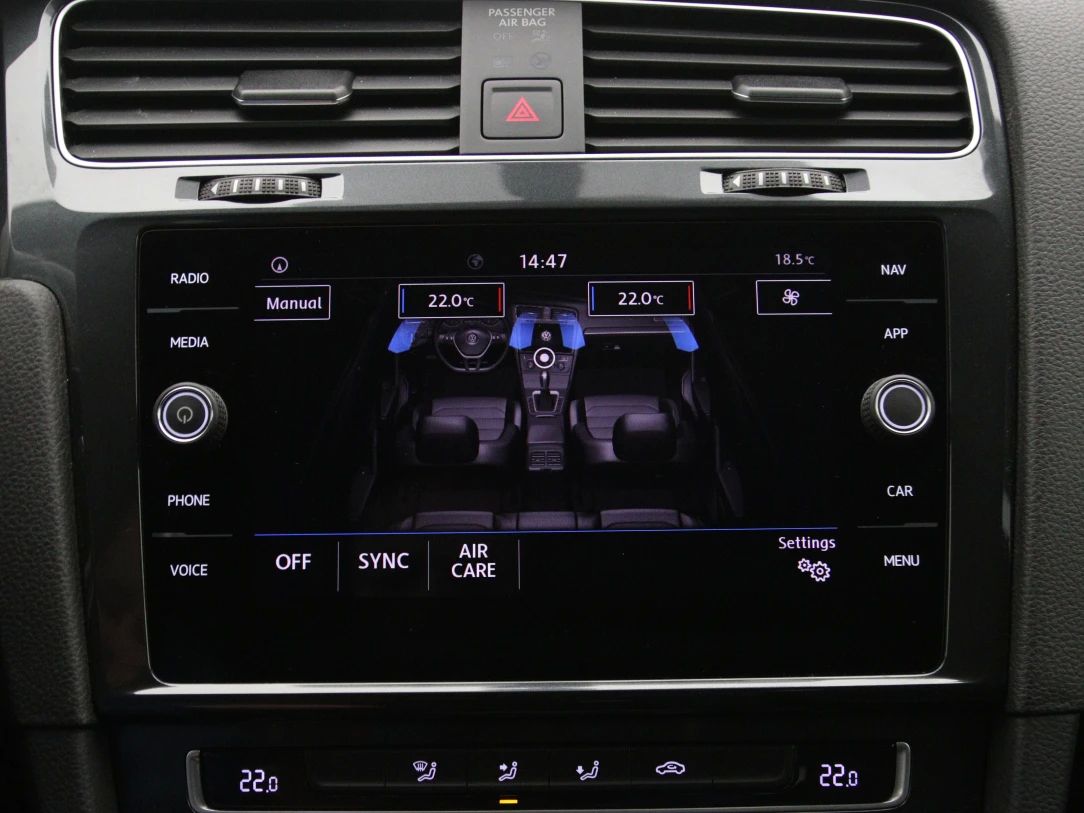Volkswagen Golf | 29