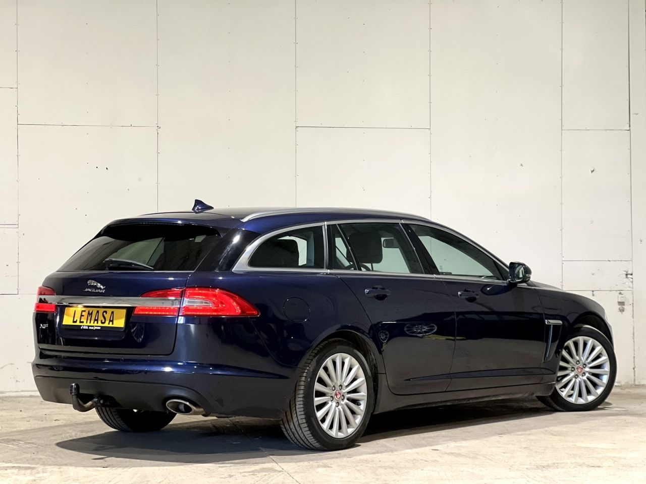 Jaguar XF | 3
