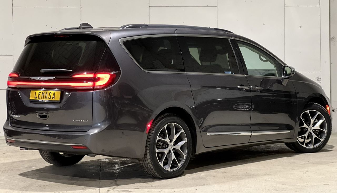 Chrysler Pacifica | 2
