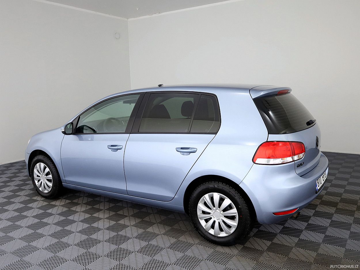 Volkswagen Golf | 3