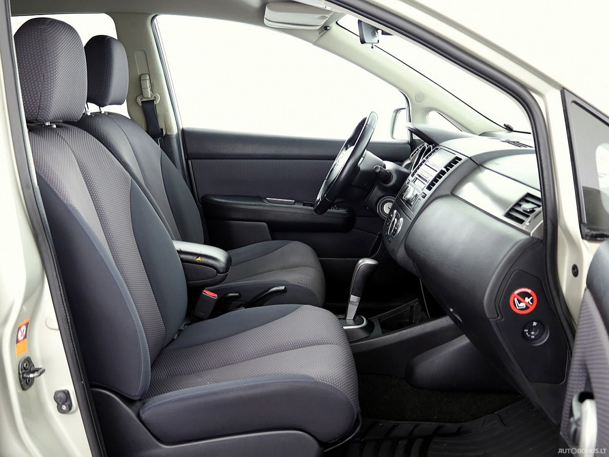 Nissan Tiida | 5