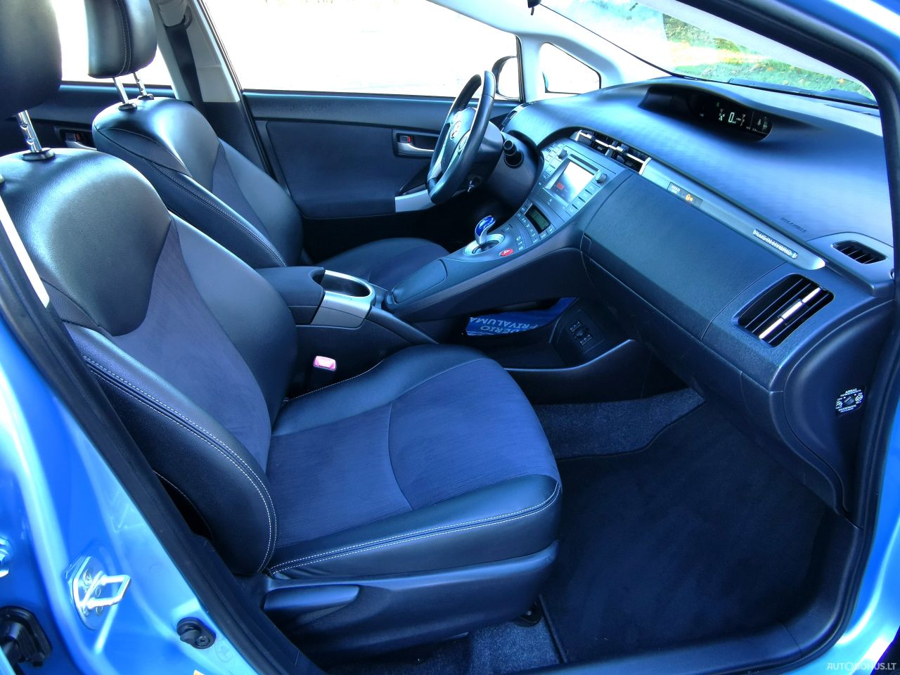 Toyota Prius | 13