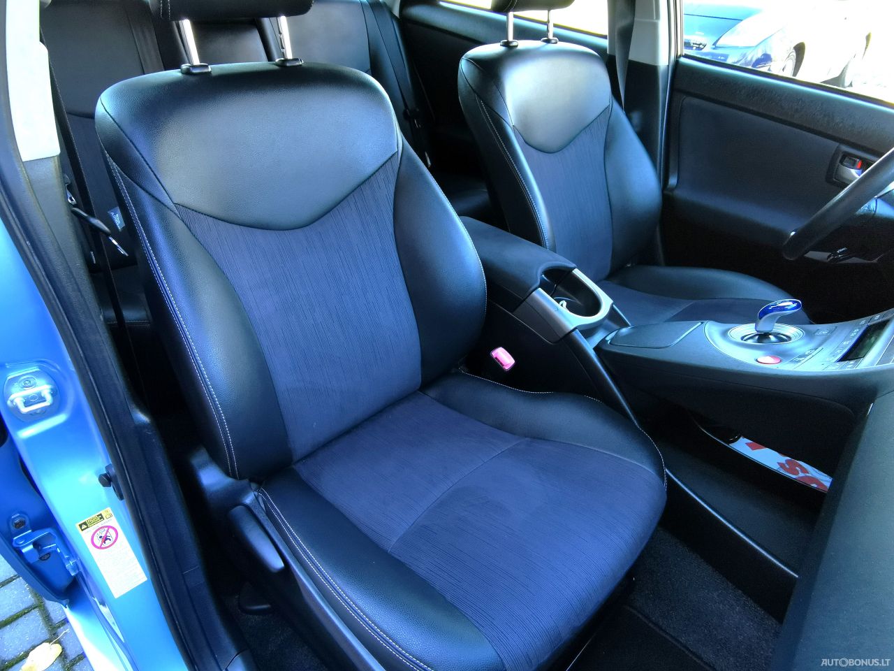 Toyota Prius | 15