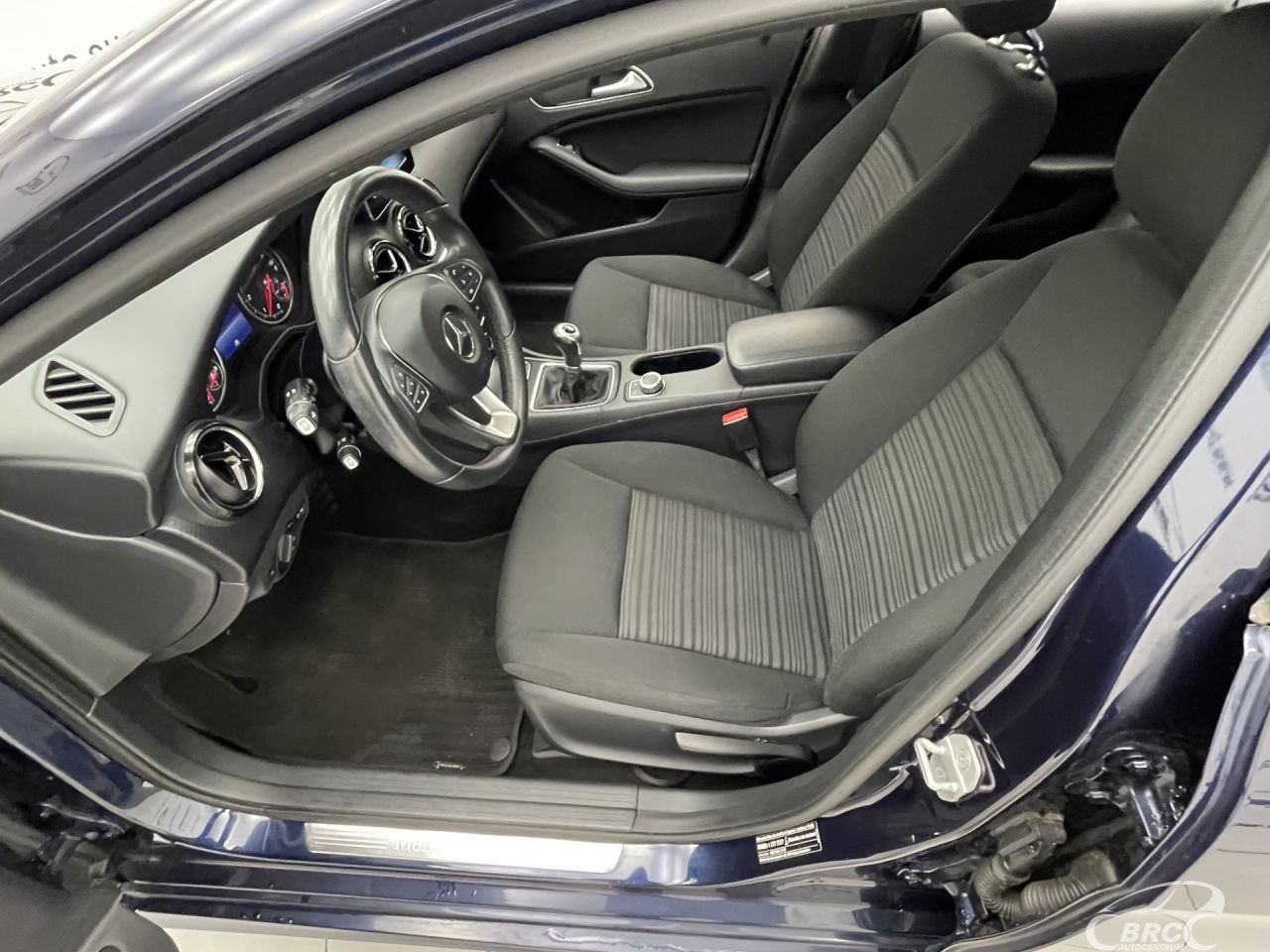 Mercedes-Benz A180 | 20