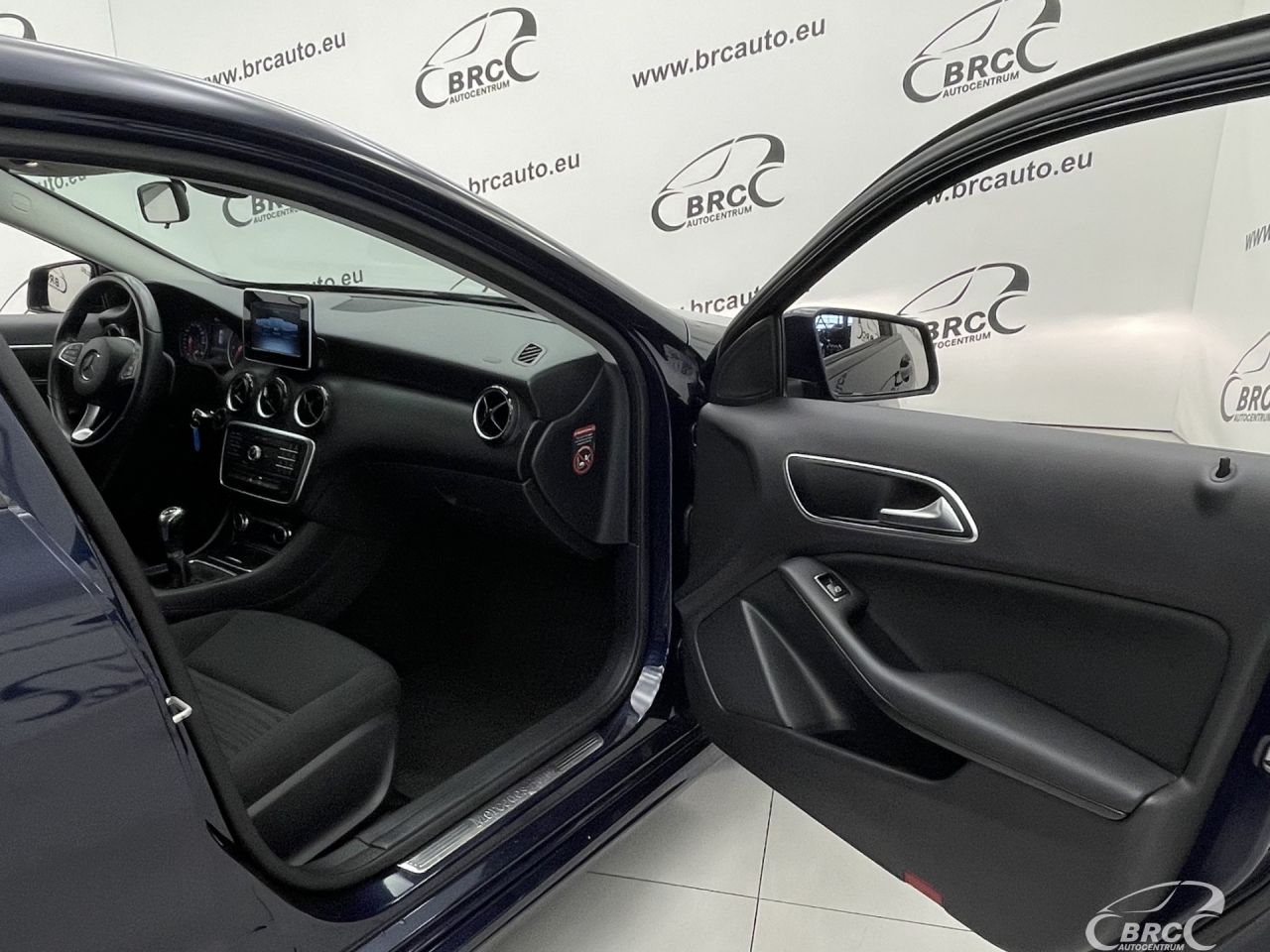 Mercedes-Benz A180 | 7