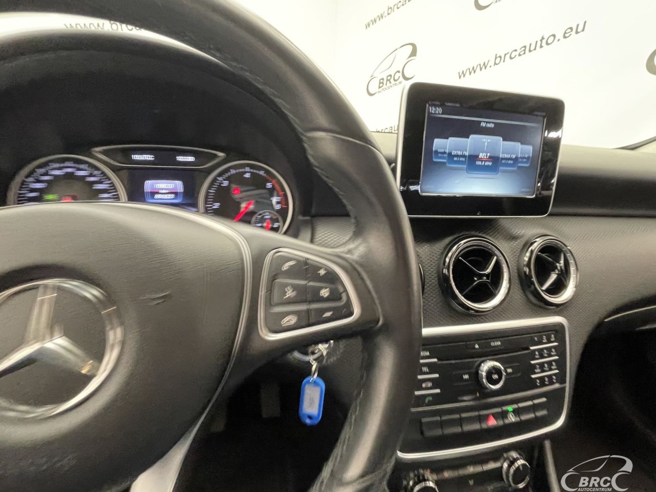 Mercedes-Benz A180 | 27