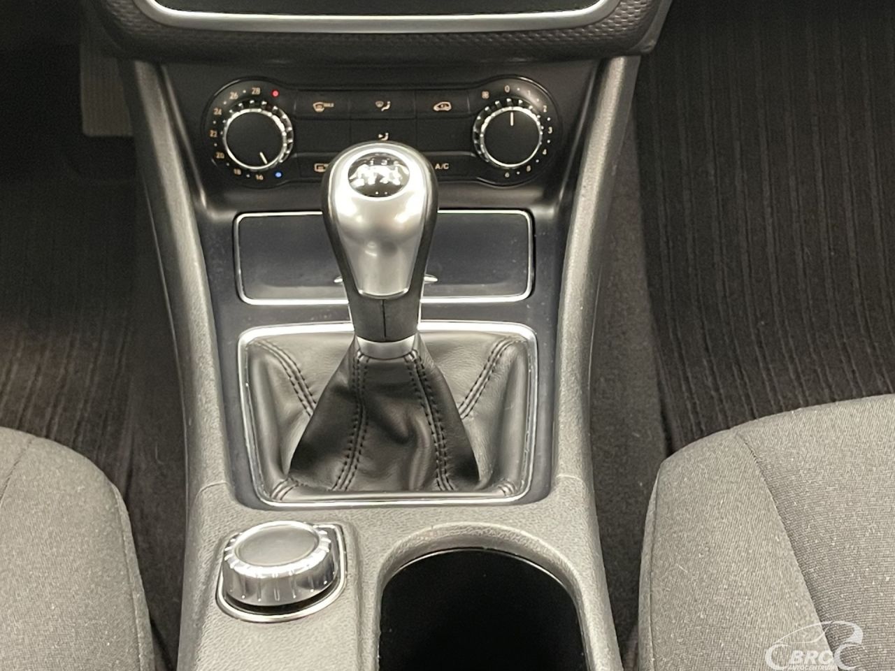 Mercedes-Benz A180 | 17