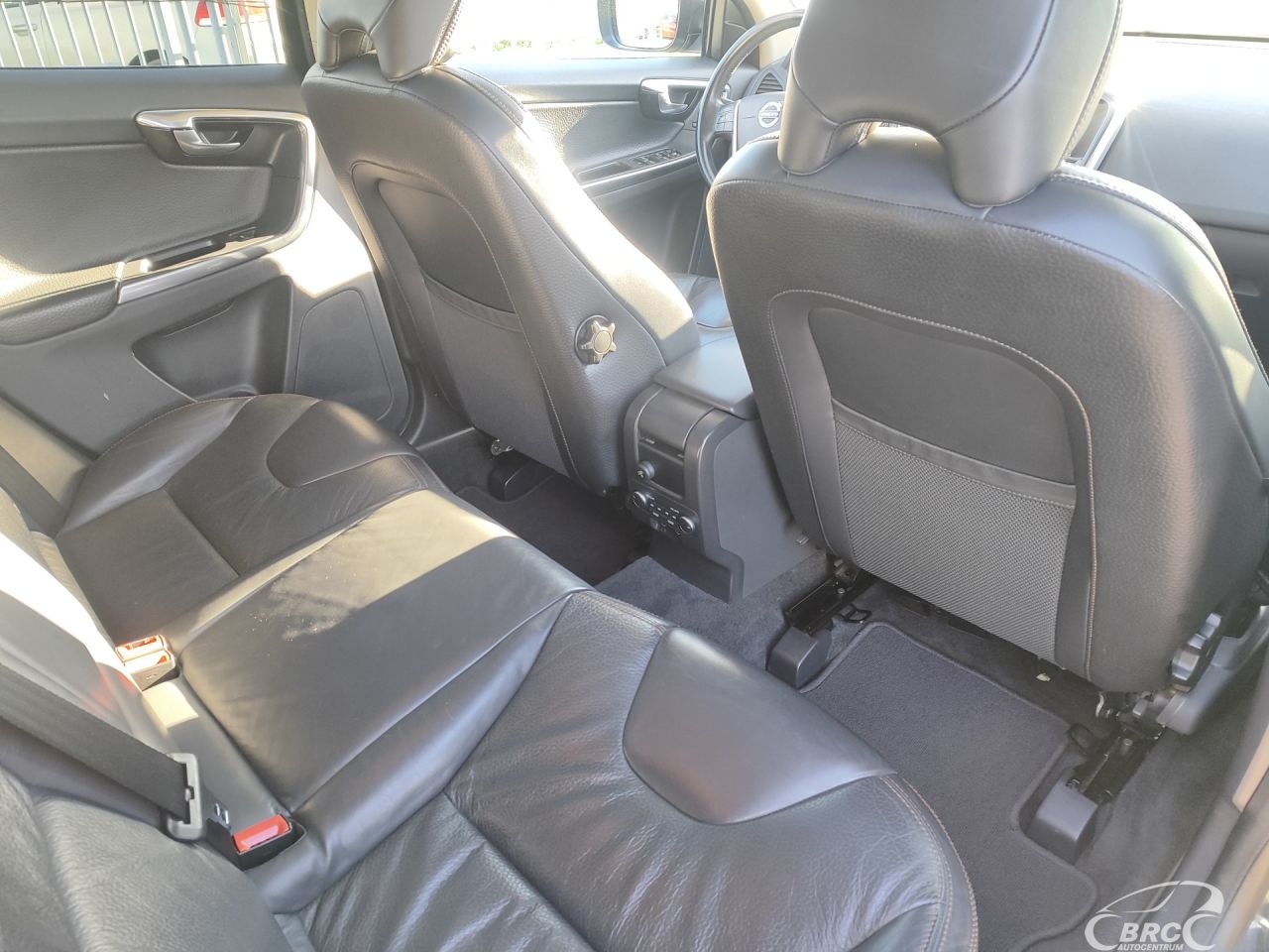 Volvo XC60 | 9