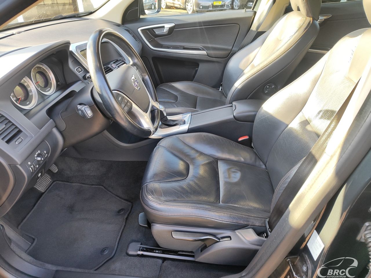 Volvo XC60 | 17