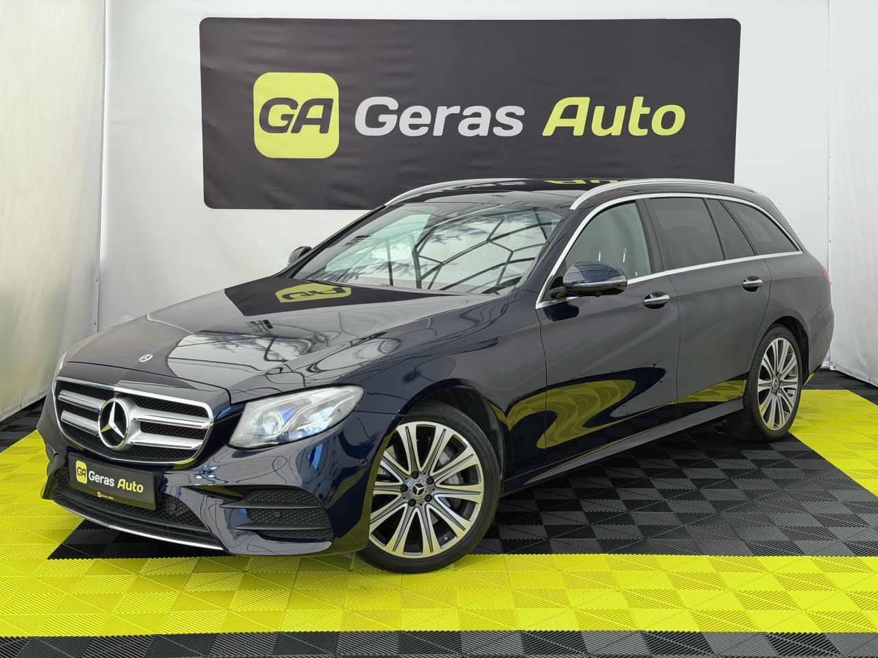 Mercedes-Benz E400